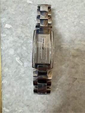 Raymond Weil Crystal Watch 48 diamonds.